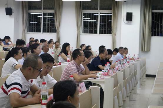 说明:C:\Users\Administrator\Desktop\新生家长会新闻\2.侧面全景.JPG